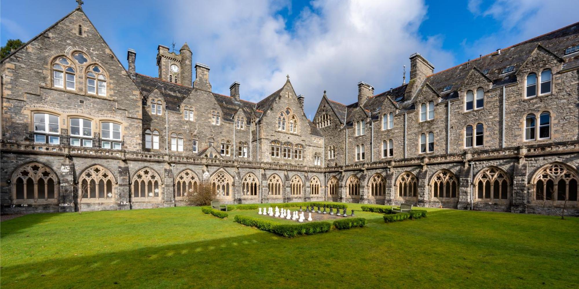 Abbey Church Upper North Aisle Luxury Self Catering 2 Bedroom Apartments Fort Augustus Dış mekan fotoğraf